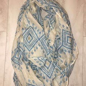 Infinity scarf